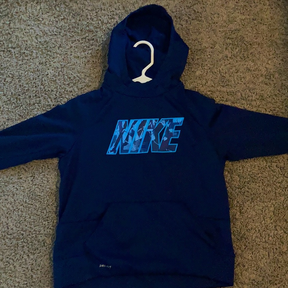 nike dri-fit hoodie